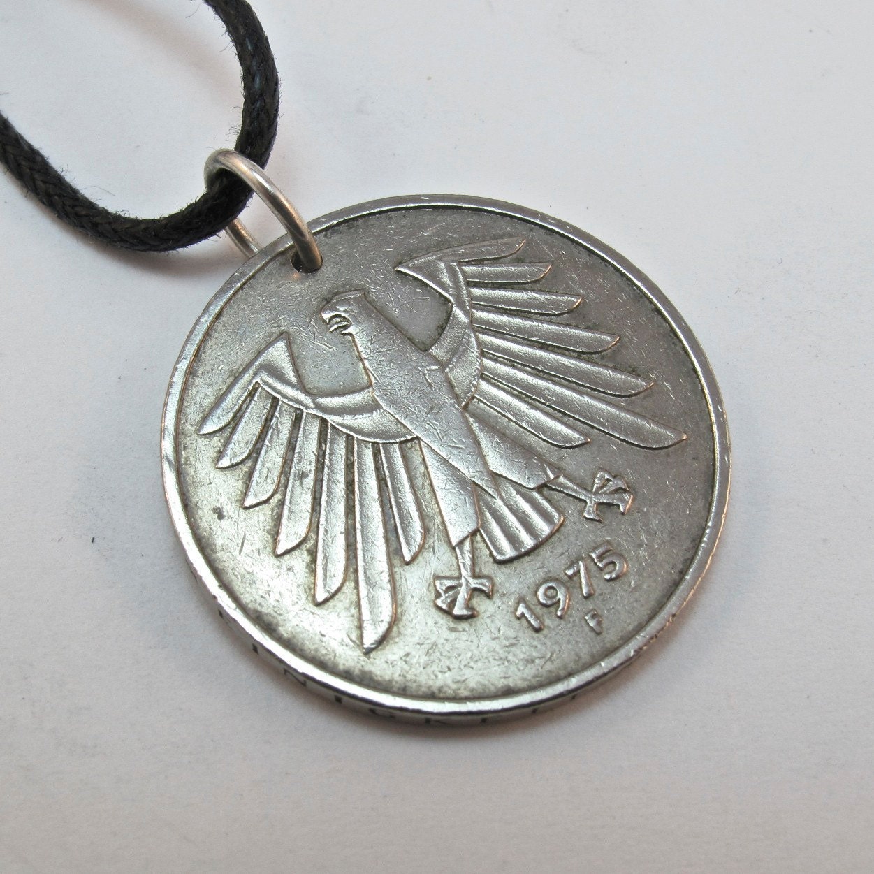 Vintage Deutsche Münzen Kette 5 Mark Germany Deutschland. Adler Anhänger. Streuadler No.00611 von PartsForYou
