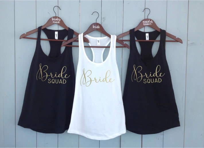Benutzerdefinierte Tank Top, Hochzeit Shirt, T-Shirt Trauzeugin Braut Squad Bachelorette Party Shirts, Brautparty Brautjungfer Geschenk von PartyTopShop
