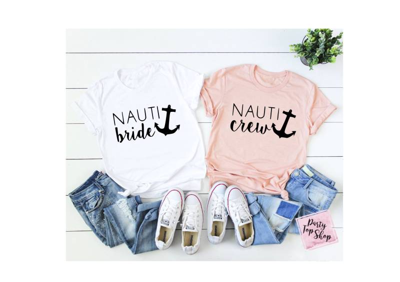 Benutzerdefinierte Tank Top, Hochzeit Shirt, T-Shirt Trauzeugin Nauti Braut Crew Bachelorette Party Shirts, Brautparty Shirts Brautjungfer von PartyTopShop