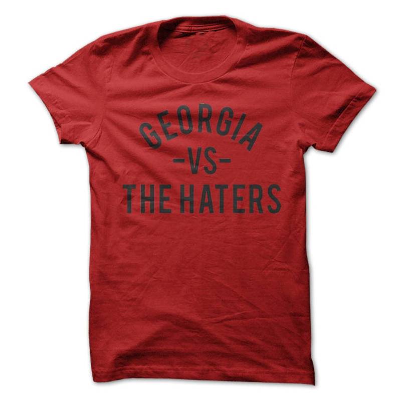 Georgia Vs. The Haters T-Shirt Design - Rotes Shirt Mit Schwarzem Druck von PartyUgly