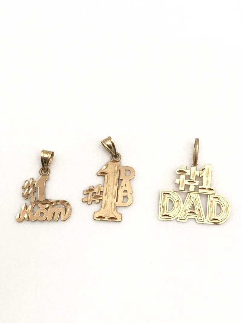 14K Goldcharme #1 Mama Papa Anhänger Charm, Geschenk Für Mama von ParyaniJewelers