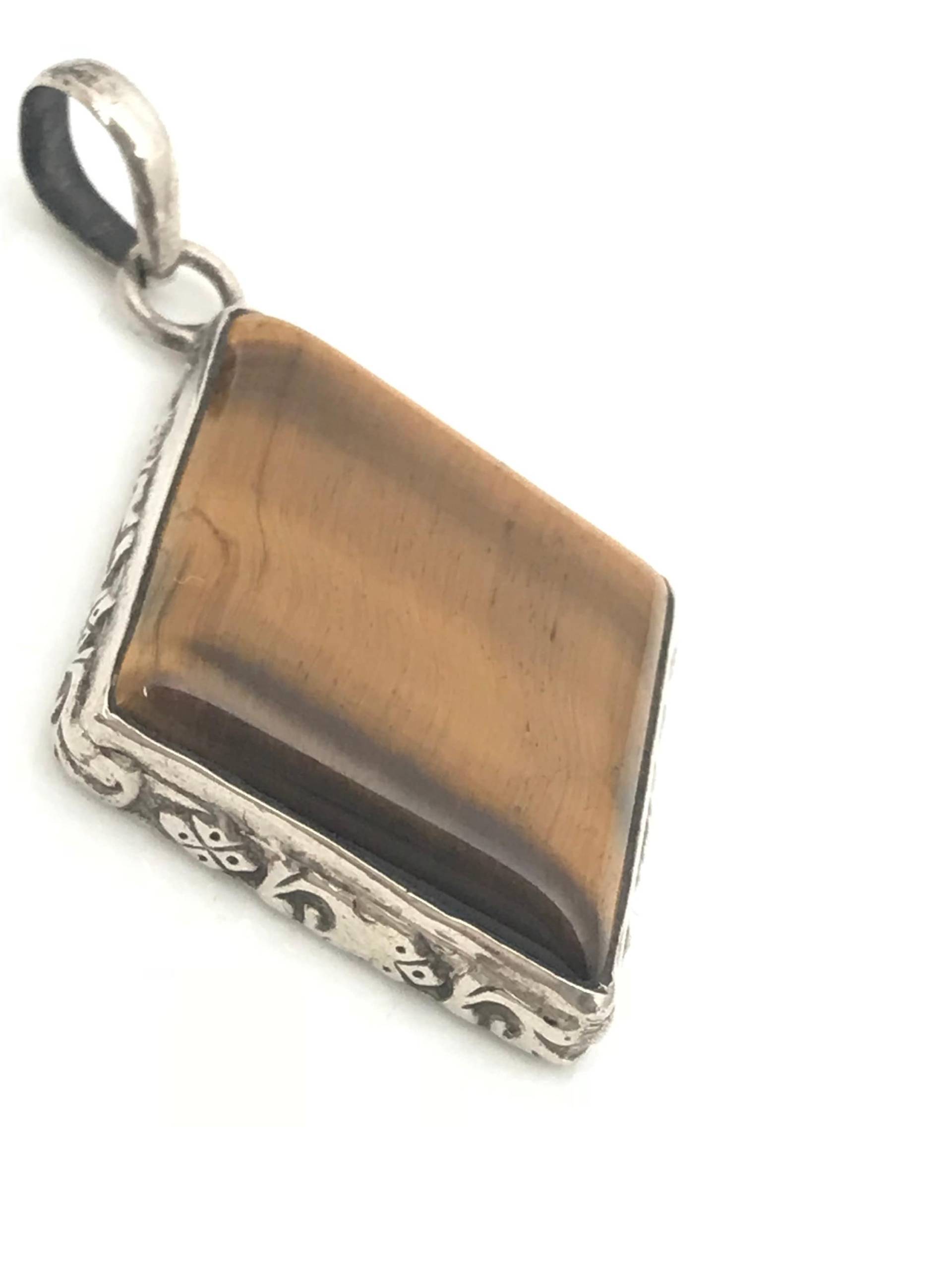 Tiger Auge Anhänger Für Halskette, Sterling Silber Edelstein Anhänger, Naturstein, Große Boho Unisex von ParyaniJewelers