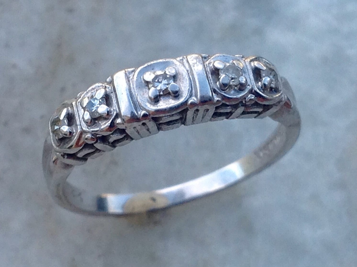 Vintage Ehering, Diamant Ehering Für Sie, Art Deco Ring Vintage Ehering, Diamant Ehering Für Sie, Art Deco Ring von ParyaniJewelers