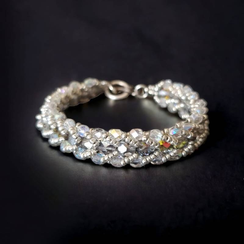 Graues Und Klares Perlenarmband - Silberarmband Armband Frauenarmband Handgemachtes von PassionByMaya