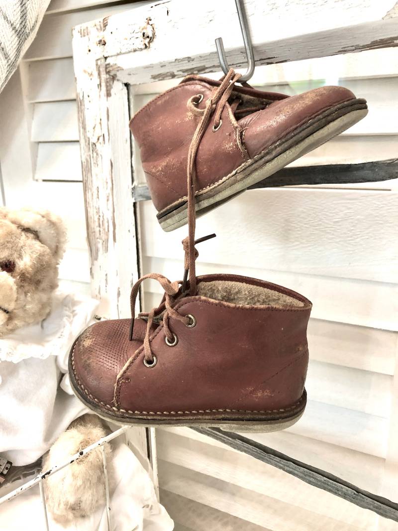 Alte Kinderschuhe Gefüttert von PassionPatina