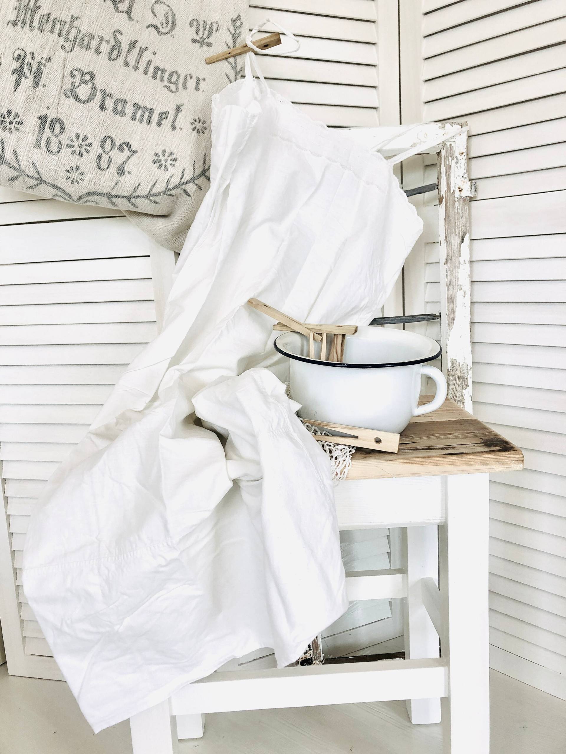 Antikes Nachthemdchen, Lang, Mit Träger Und Spitze von PassionPatina