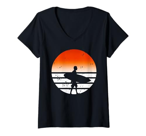 Damen Surfeur Marchant Avec Planche Coucher de Soleil T-Shirt mit V-Ausschnitt Damen Surfeur Marchant Avec Planche Coucher de Soleil T-Shirt mit V-Ausschnitt von Passionnés de Surf et de Couchers de Soleil