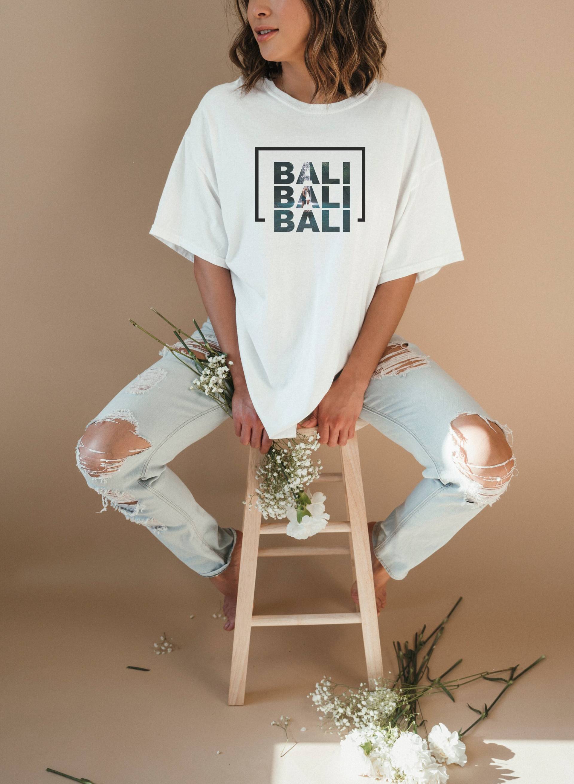 Bali T-Shirt, Landscape, Scenery Shirt, Unisex Couple Shirt Bali T-Shirt, Landscape, Scenery Shirt, Unisex Couple Shirt von PassportWanderers