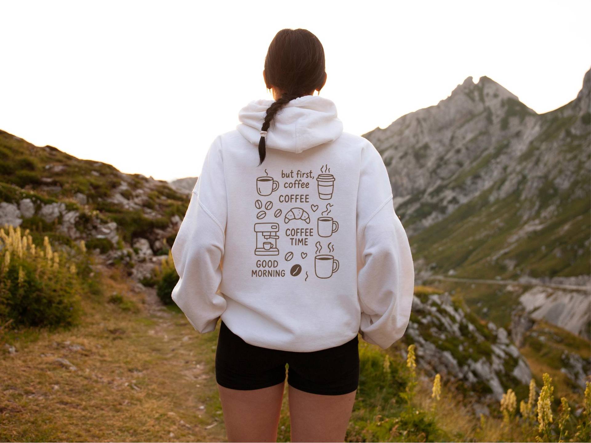 Coffee Lover Hoodie, Kaffee Time, Barista Style, Addict, Cozy Pullover Coffee Lover Hoodie, Kaffee Time, Barista Style, Addict, Cozy Pullover von PassportWanderers