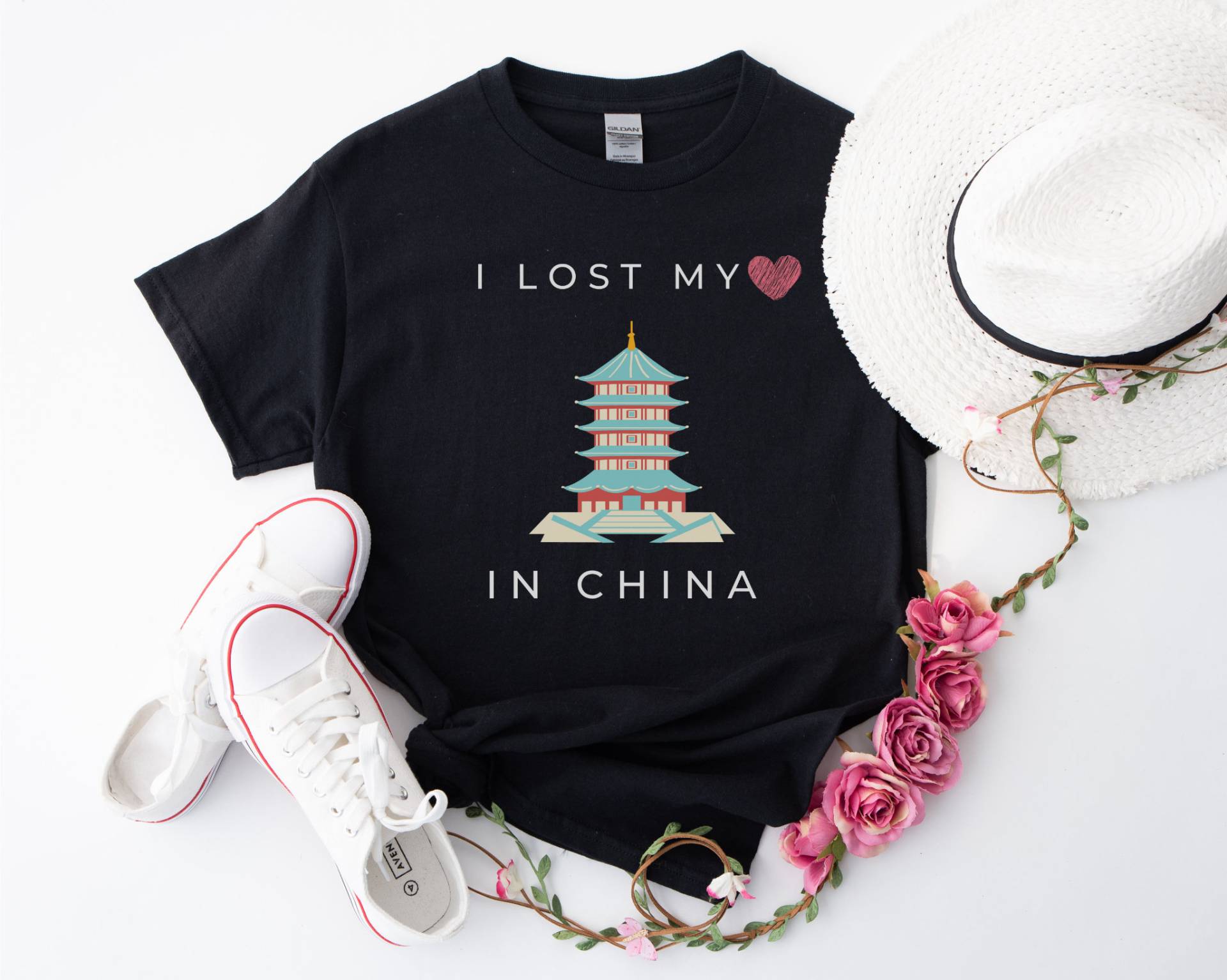 I Lost My Heart in China Shirt, Tshirt, T Unisex Love I Lost My Heart in China Shirt, Tshirt, T Unisex Love von PassportWanderers