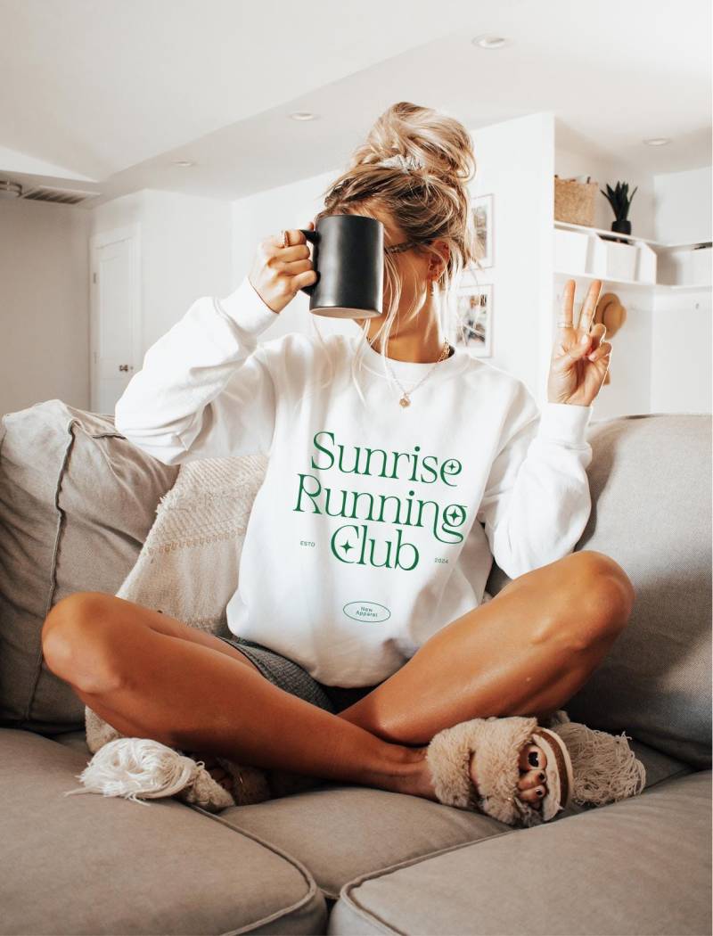 Sunrise Running Club Sweatshirt - Läufer Pullover Geschenk Für Jogger Marathon Hoodie Sport Sweater von PassportWanderers
