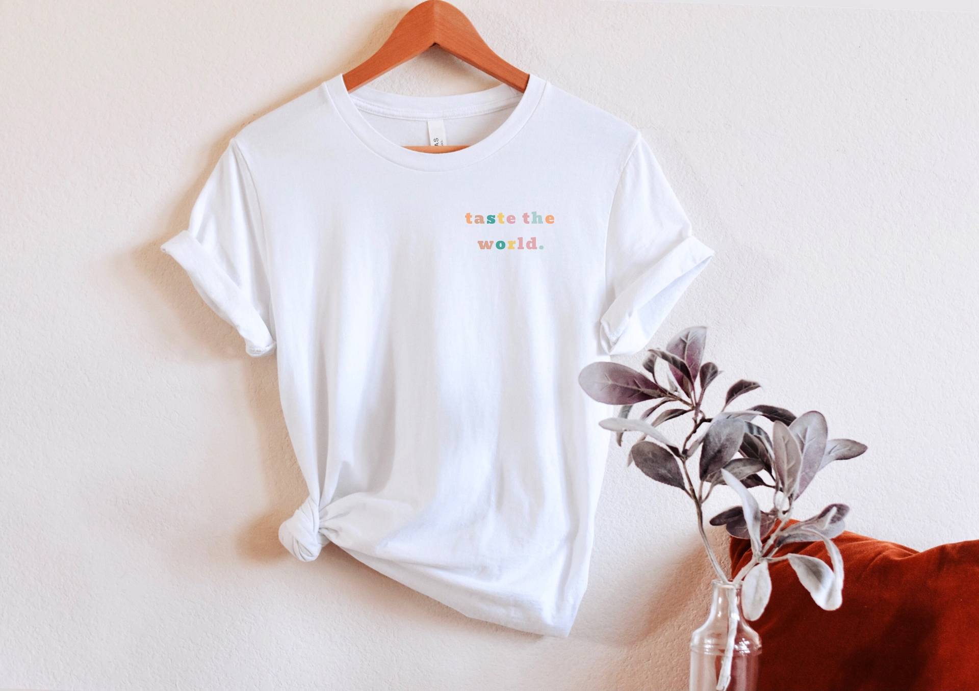 Taste The World T-Shirt - Wanderlust Fashion Food Lover Apparel Traveler's Wardrobe Enthusiast Wear Taste The World T-Shirt - Wanderlust Fashion Food Lover Apparel Traveler's Wardrobe Enthusiast Wear von PassportWanderers