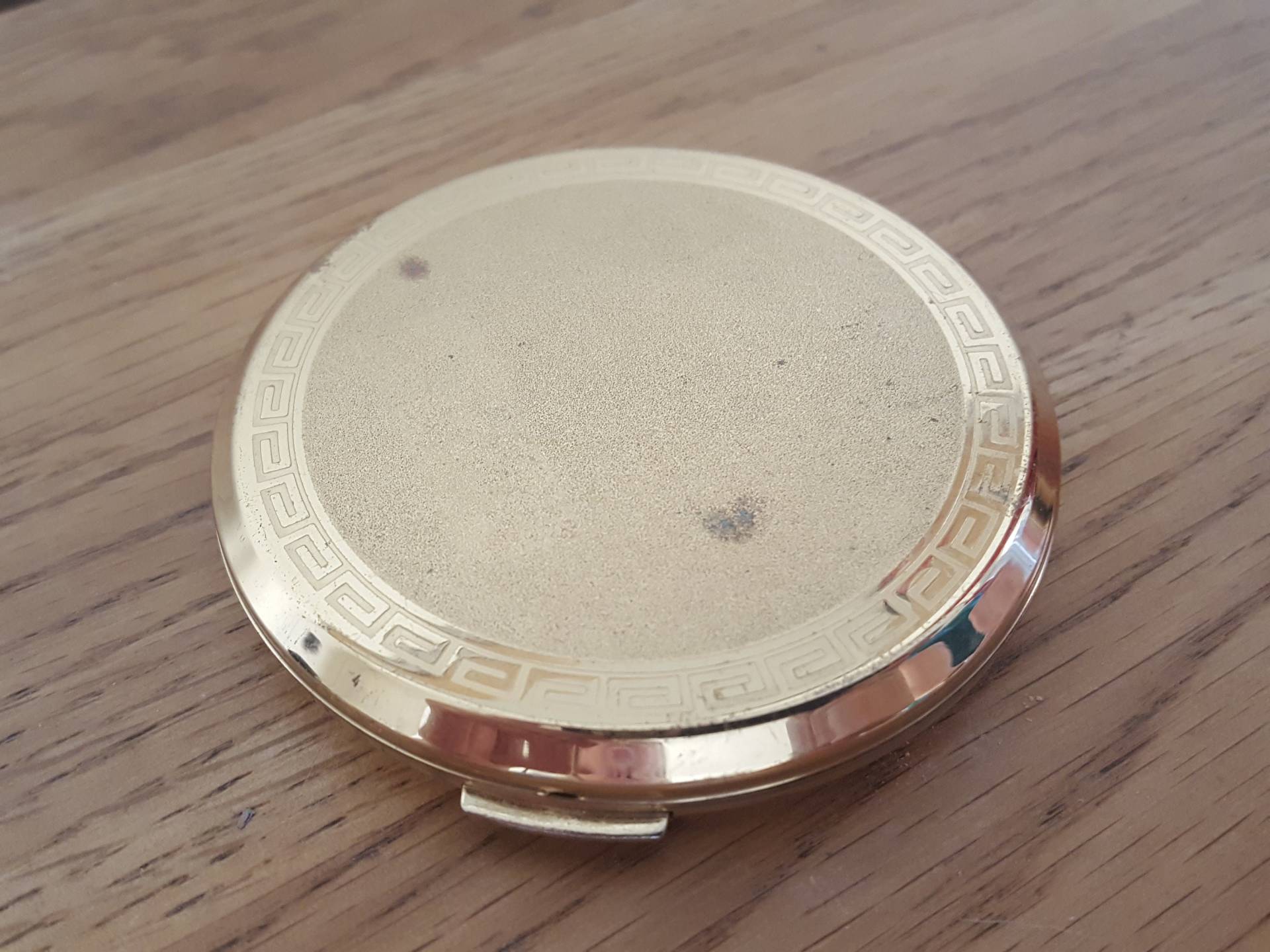 stratton Powder Compact, Vintage Kosmetik, Gesichtspuder, Make Up, Damen Schönheit, Toilettenartikel, Eitelkeit von PastNFutureUK