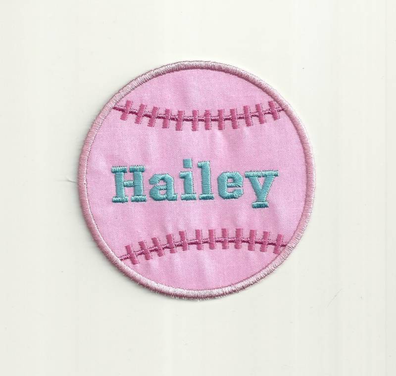 Ihren Namen Oder Initiale Auf Einen Mädchenhaften Baseball-Patch Nach Maß von PatchNation