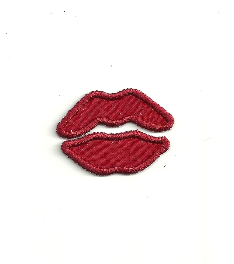 Winziger Küssender Lippen Aufnäher Maßanfertigung Ap51 Winziger Küssender Lippen Aufnäher Maßanfertigung Ap51 von PatchNation