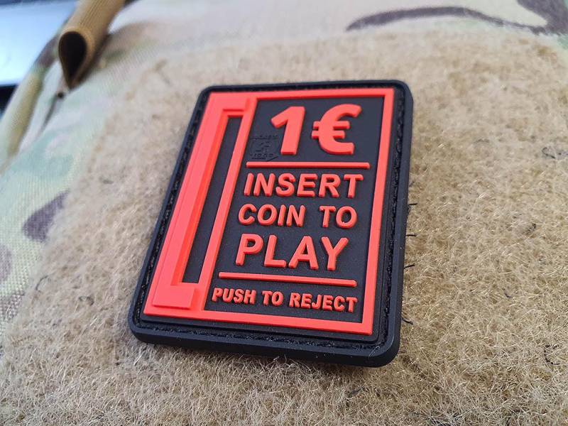 Insert Coin To Play Patch, Fire-Red On Black, 3D Rubber Patch von PatchSnatchedShop