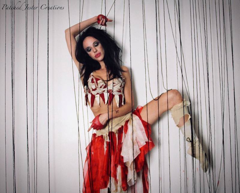 Wasteland Kostüm - Korsett Rock Gothic Outfit Apocalyptic Hand Gefärbt Rot Und Weiß von PatchedJester