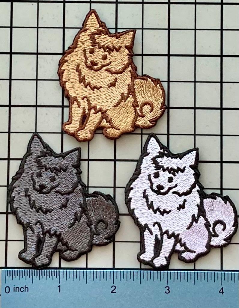 Kleiner Spitz Hund Aufnäher No Name von PatchesByLauren