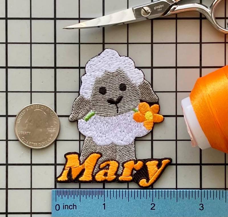 Personalisierter Lamm Aufnäher Individuell Gestickte Applikation Zum Aufbügeln von PatchesByLauren