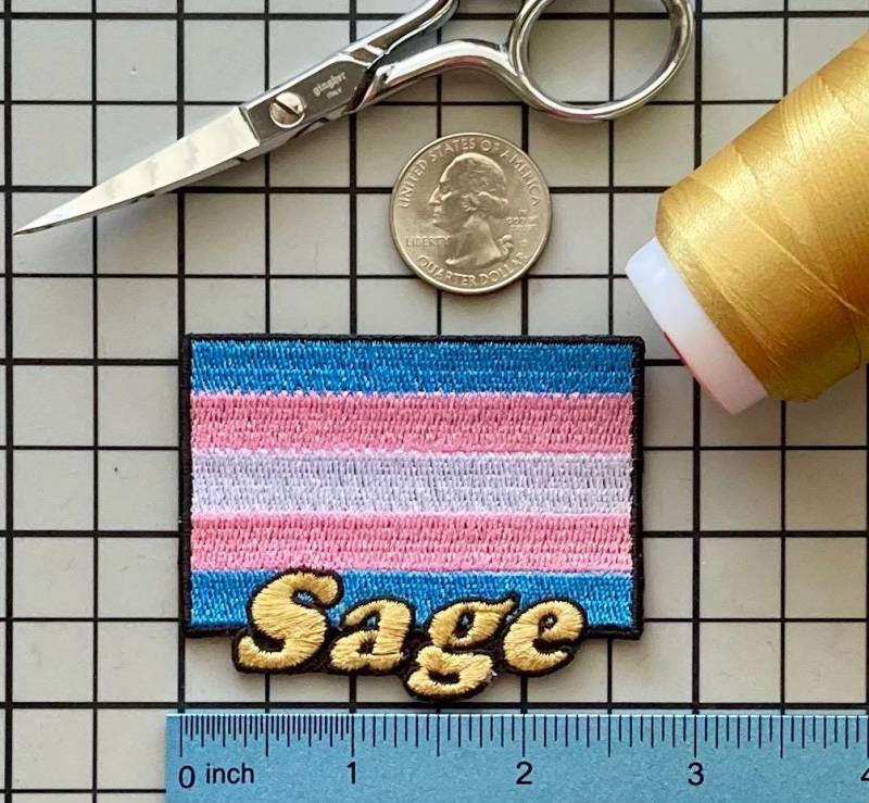 Personalisierter Transgender Pride Flaggen Aufnäher Individuell Gestickter Name, Zum Aufbügeln von PatchesByLauren