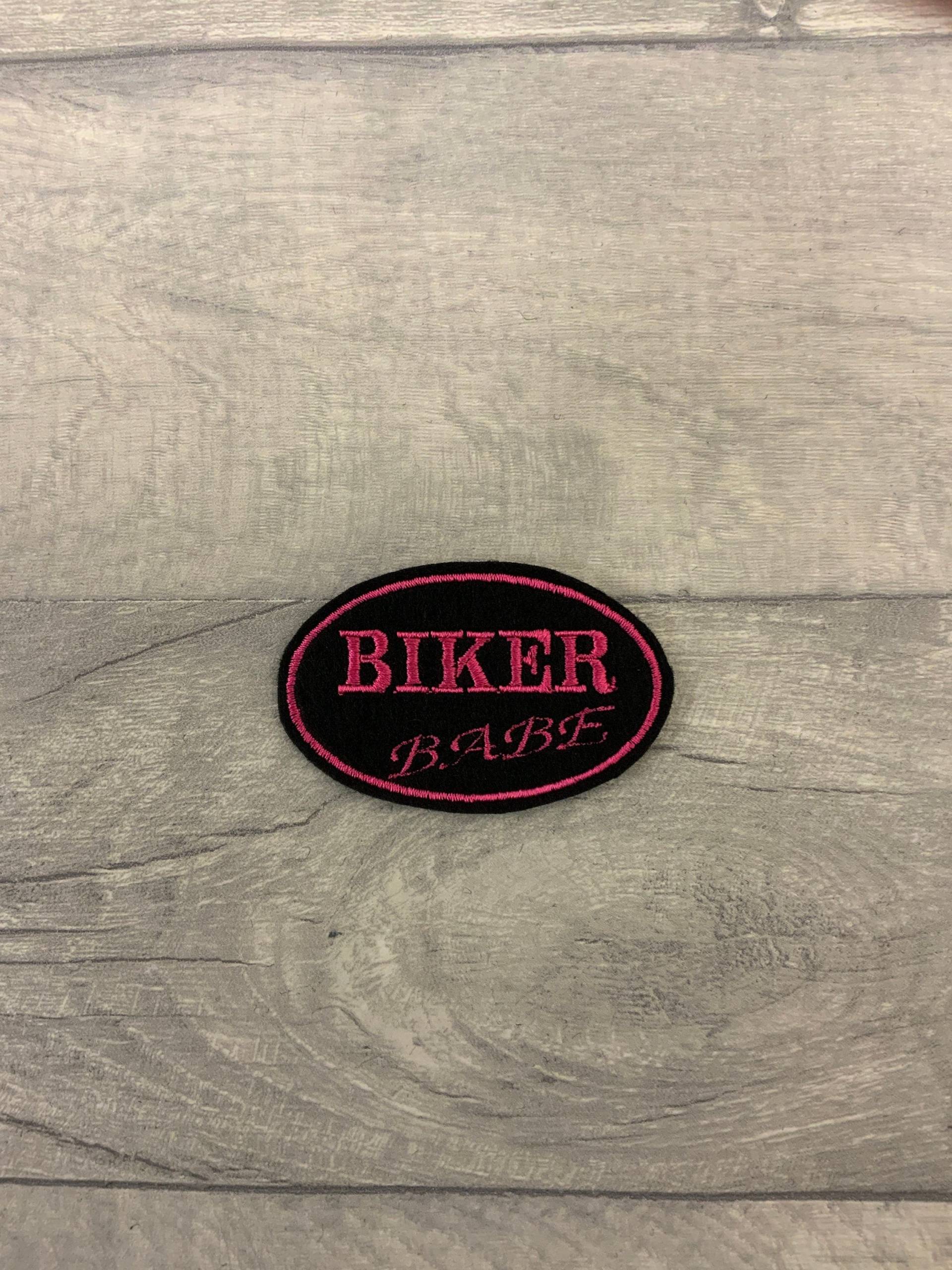 Biker Babe Oval Bestickter Filz Aufnäher Applikation #0006 von PatchesUKshop