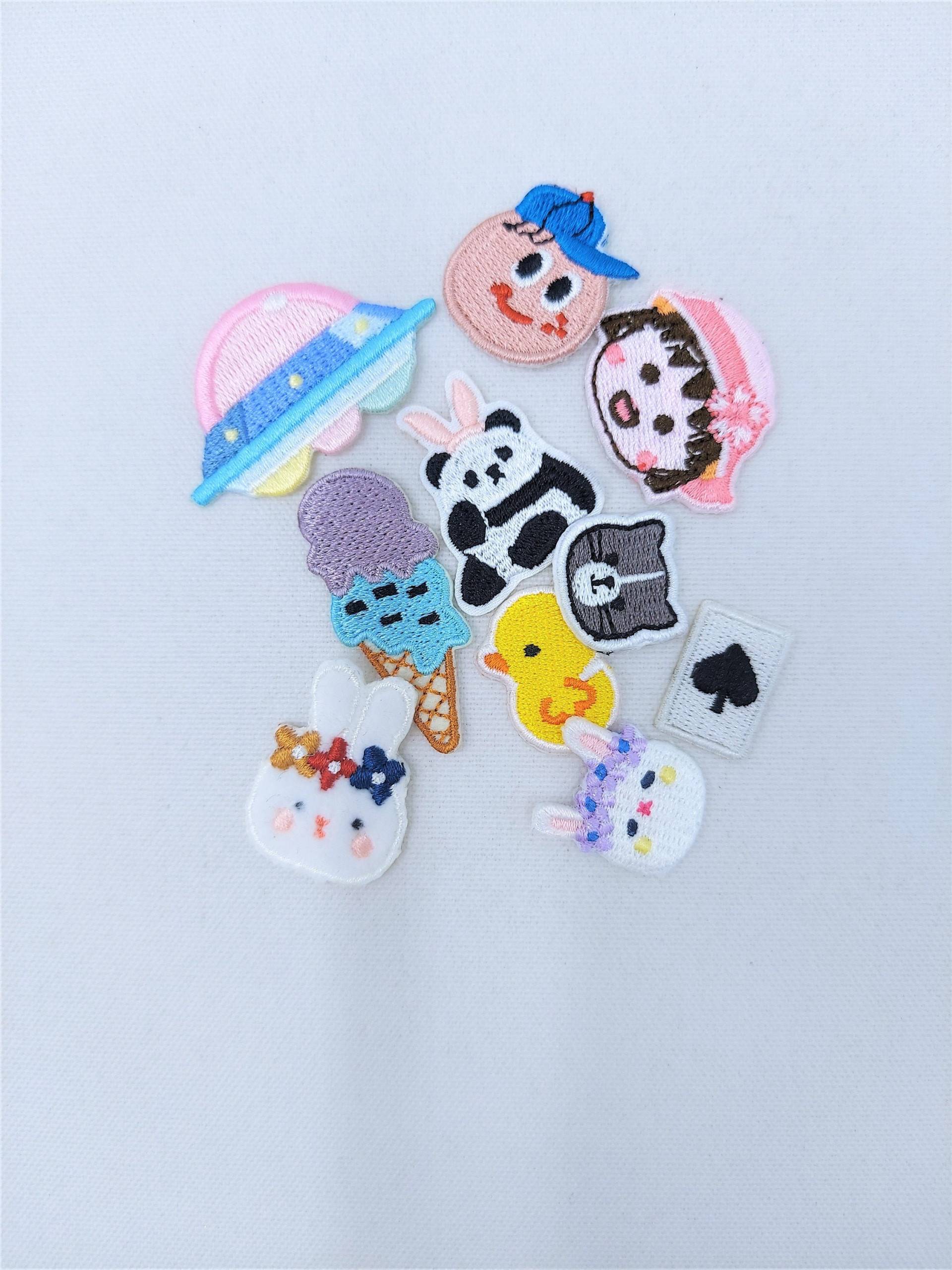 Pailletten Und Stickerei Cartoons Pandas Enten Kaninchen Mini Patches Set - Schiffe Aus Usa Pailletten Und Stickerei Cartoons Pandas Enten Kaninchen Mini Patches Set - Schiffe Aus Usa von PatchesandTrims
