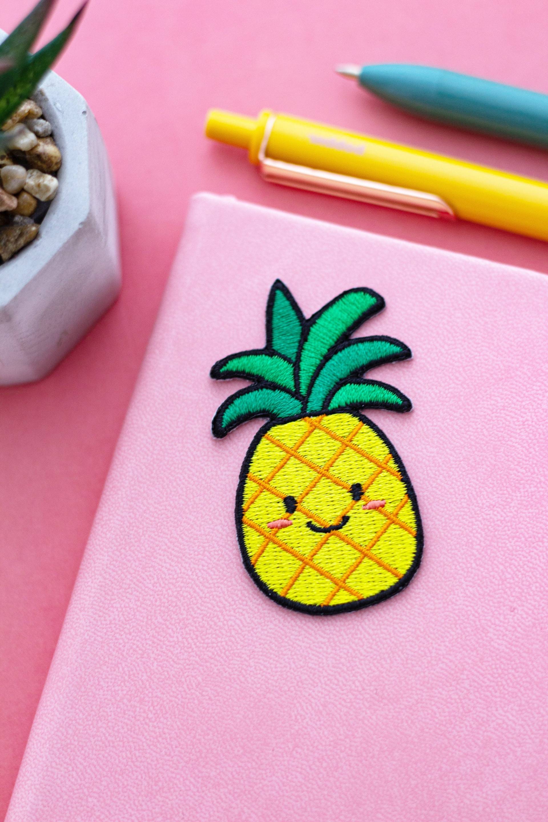 Kawaii Ananas Bügelbild Kawaii Ananas Bügelbild von PatchitCanada