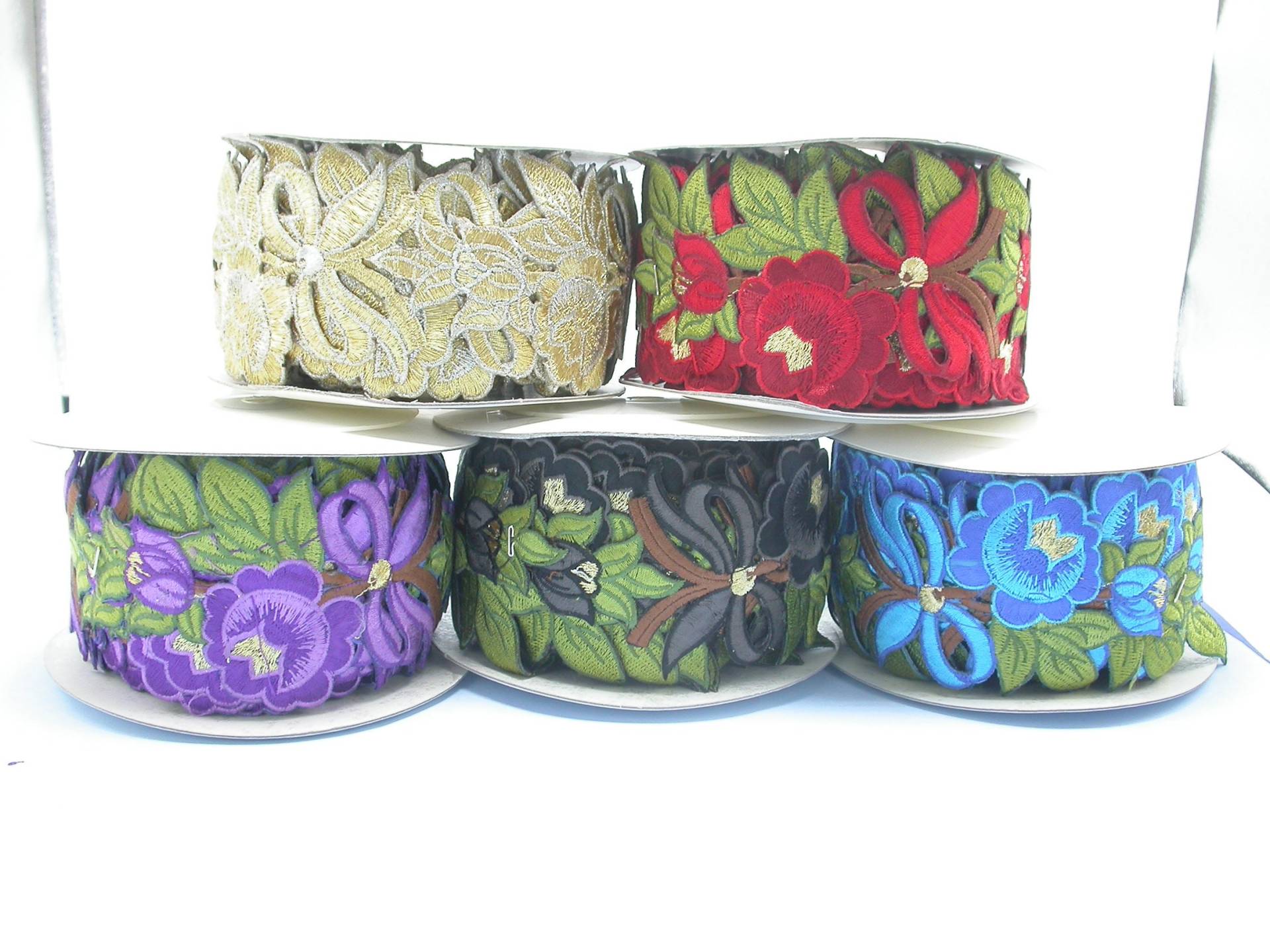 Gestickte Blumen Saree Borte Mit Bögen - 3 "Breit, Zum Aufbügeln von PatchworkPandaTrims