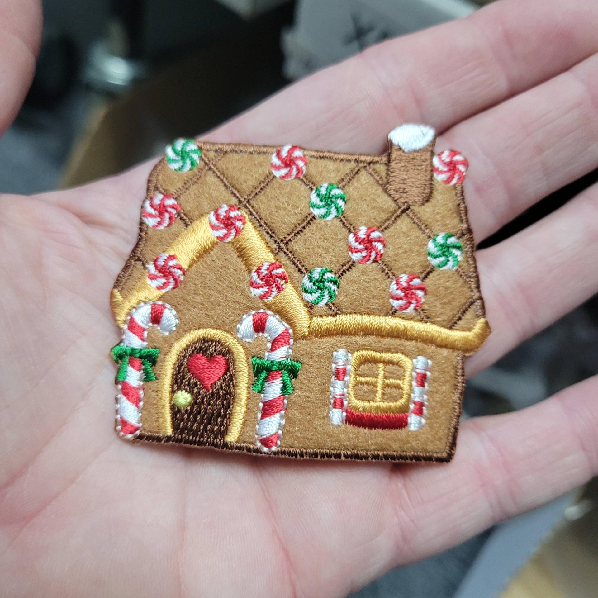 Lebkuchenhaus Aufnäher Applikation Gestickt von PatchworkPandaTrims