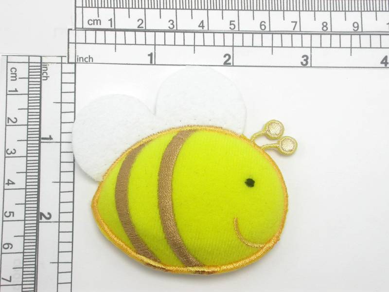 Puffy 3D Bumble Bee Patch - Gestickte Applikation von PatchworkPandaTrims
