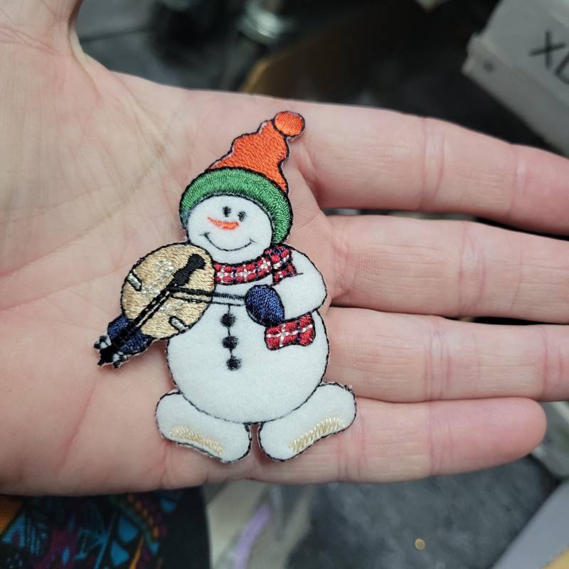 Schneemann Geiger Aufnäher - Zum Aufbügeln Misst 2 5/8 "Hoch X 2" Breit von PatchworkPandaTrims