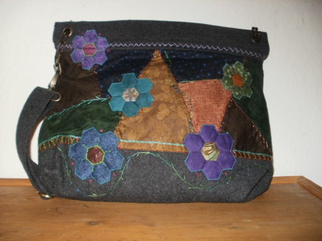 Patchworktasche Aus Wolle/Kaschmir, Handbestickt von PatchworkPoll