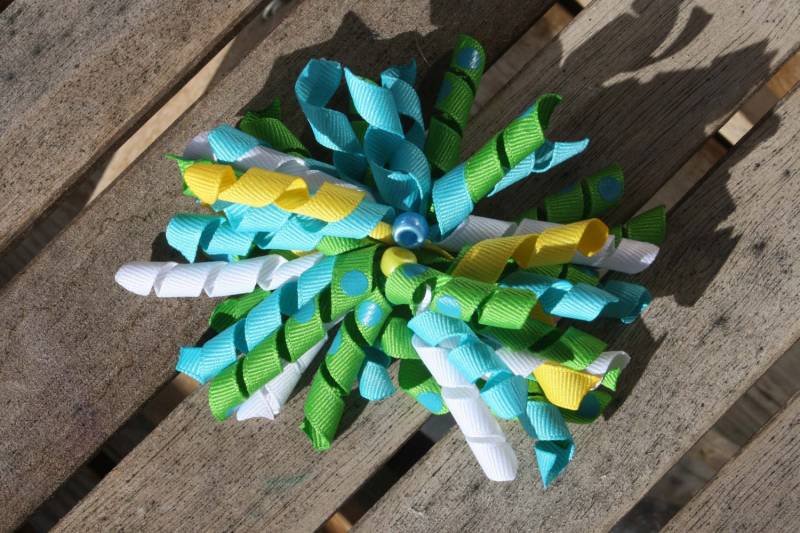 Haarspange Schleife - Grün Gelb Blau Korker/Corker Mit Perlen von PathfinderGifts