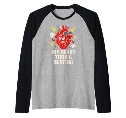 Heart Attack My Heart Took A Beating Cool Herren Chirurgie Recov Raglan von Patient Recover Doctor Nurse Hospital Surgery Gear