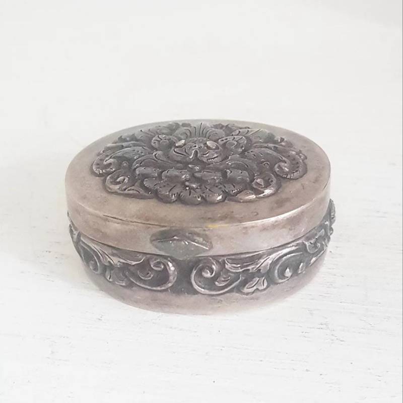 Antike Pillendose 835Er Silber von PatinaLivingDE