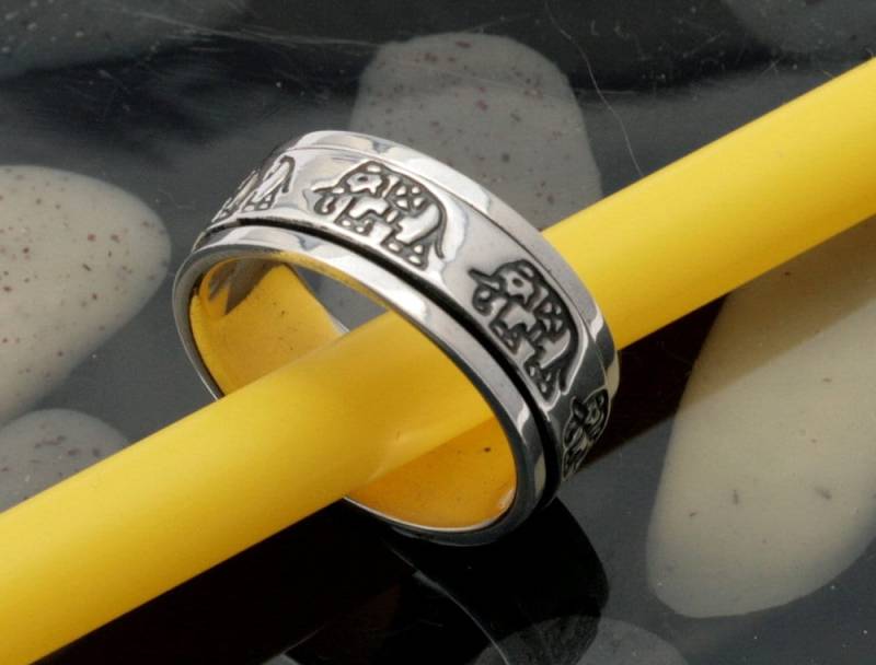 Elephant Ring, Twist Ring , 925 Sterling Silver von Patmoo