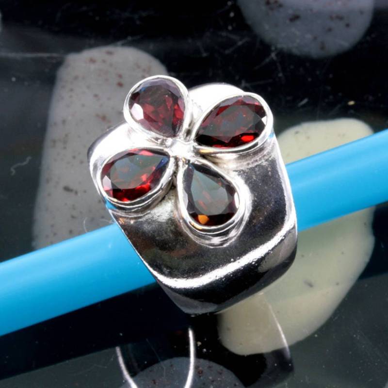 Garnet & 925 Sterling Silver, Ring Garnet & 925 Sterling Silver, Ring von Patmoo