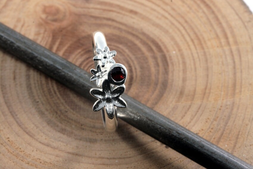 Garnet & 925 Sterling Silver, Ring Garnet & 925 Sterling Silver, Ring von Patmoo