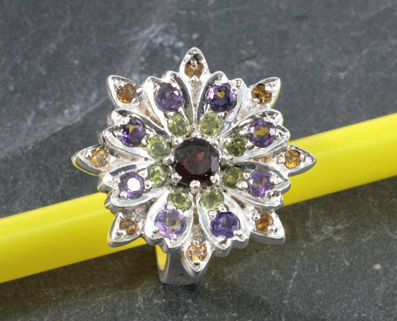 Precious Stones & 925 Sterling Silver Ring Precious Stones & 925 Sterling Silver Ring von Patmoo