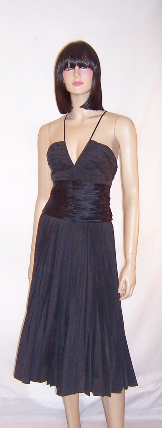 Max Azria-Black Ilk Pleated Cocktailkleid von PatriciaJon