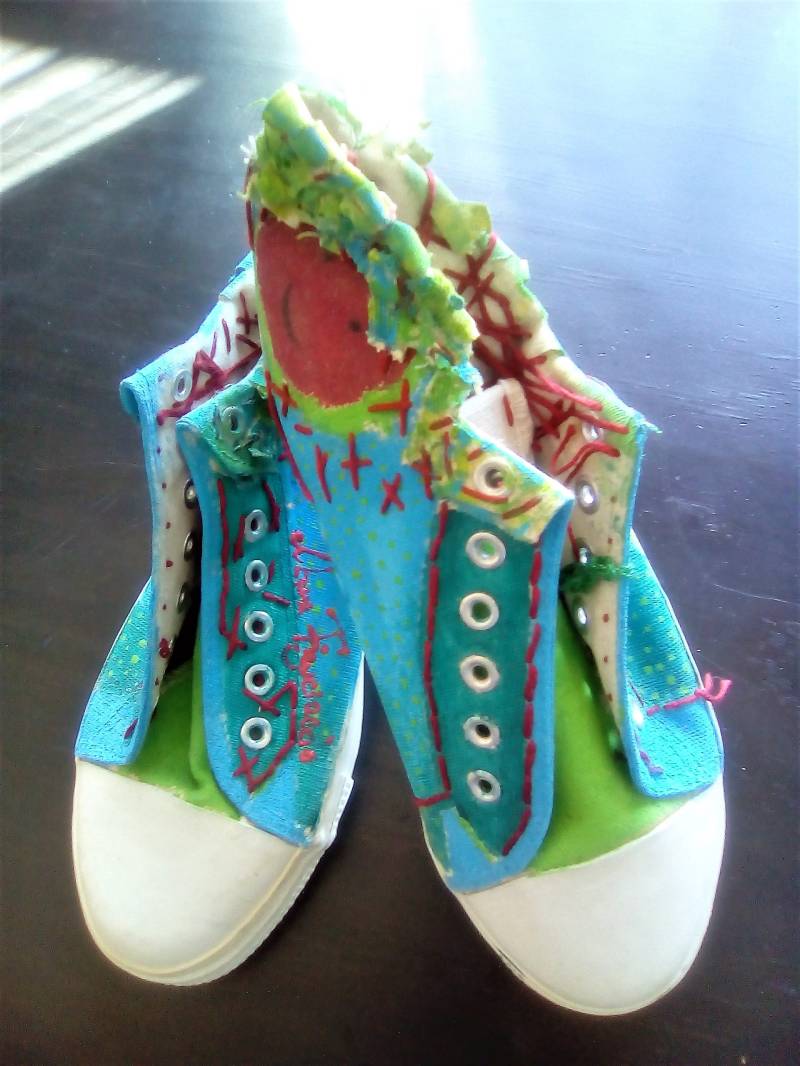 Handbemalte Turnschuhe, Turnschuhe All Star Style, 40, Geschenk Für Sie, Einzelstück von PatriciaMatiasShop