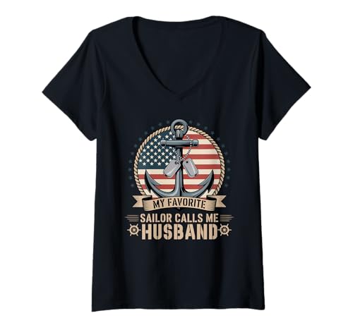 Damen Mein Lieblingssegler nennt Mich Ehemann T-Shirt mit V-Ausschnitt Damen Mein Lieblingssegler nennt Mich Ehemann T-Shirt mit V-Ausschnitt von Patriotic Sailor Family Pride Gear by NLTS
