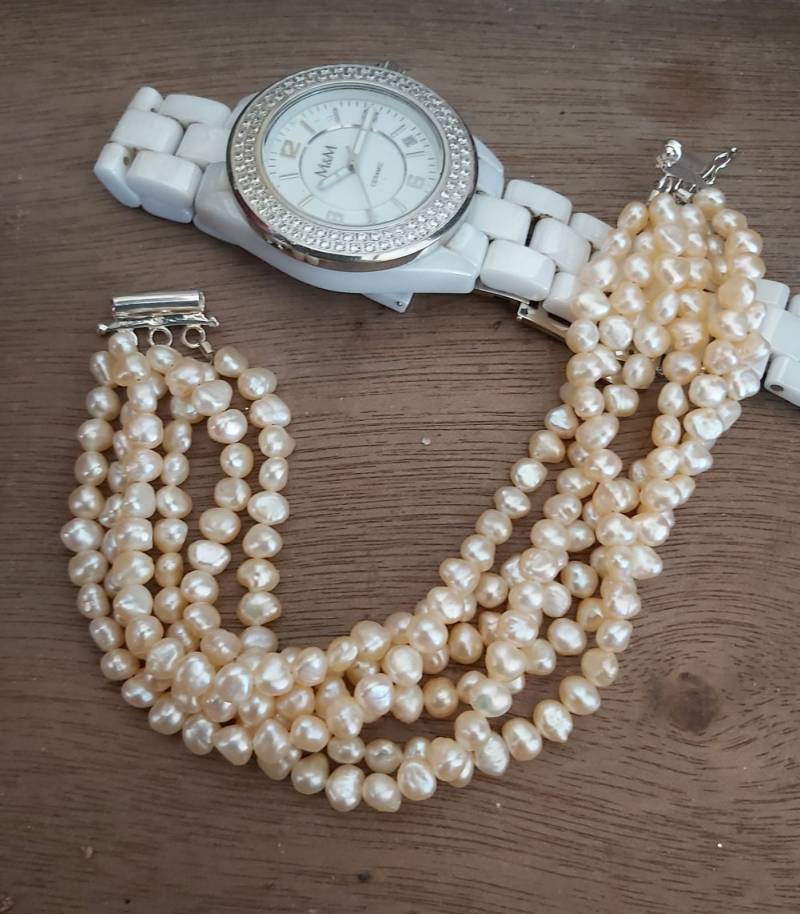 6-Reihiges Perlenarmband in Apricot Für Die Braut Und/Oder Als Geschenk Zu Vielen Gelegenheiten von PatsPerlenstube