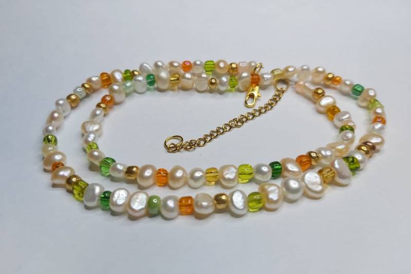 Bunte Sommerperlenkette von PatsPerlenstube