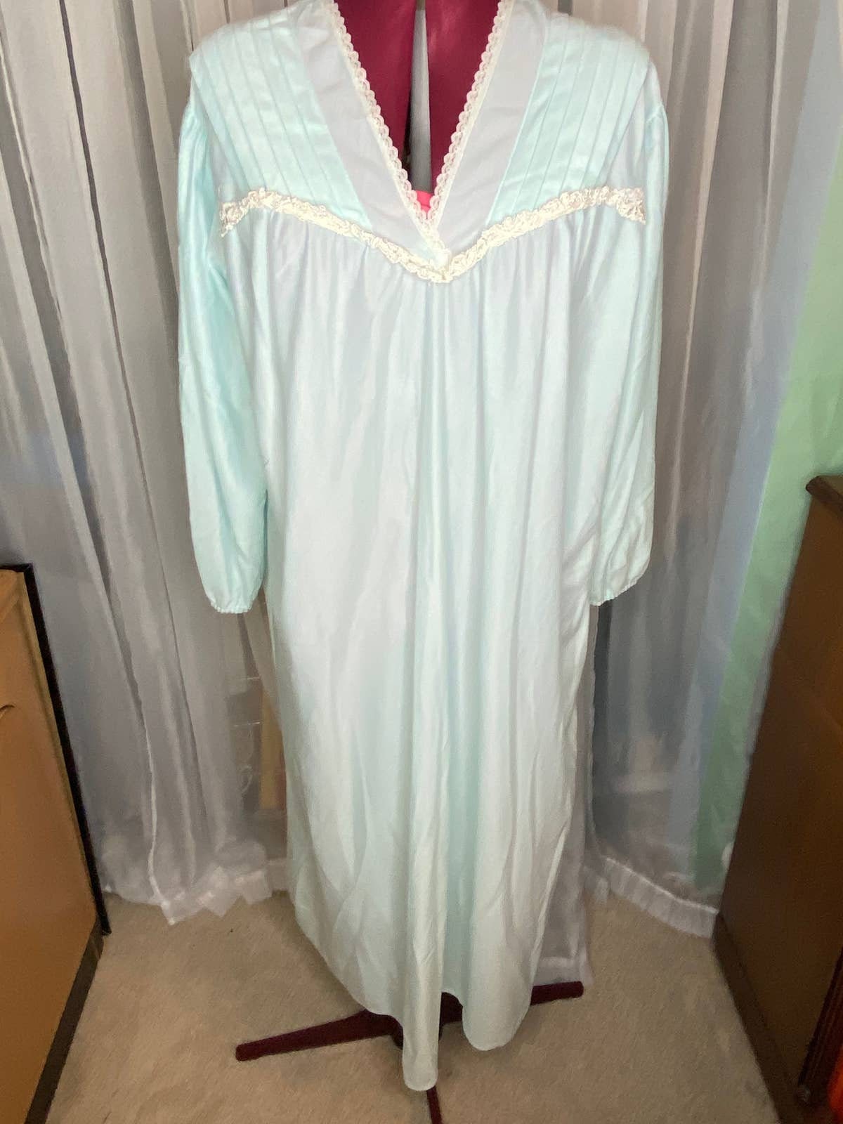 Langes Mint Gemütliches Nachthemd Flauschig Langes Mint Gemütliches Nachthemd Flauschig von Patternup