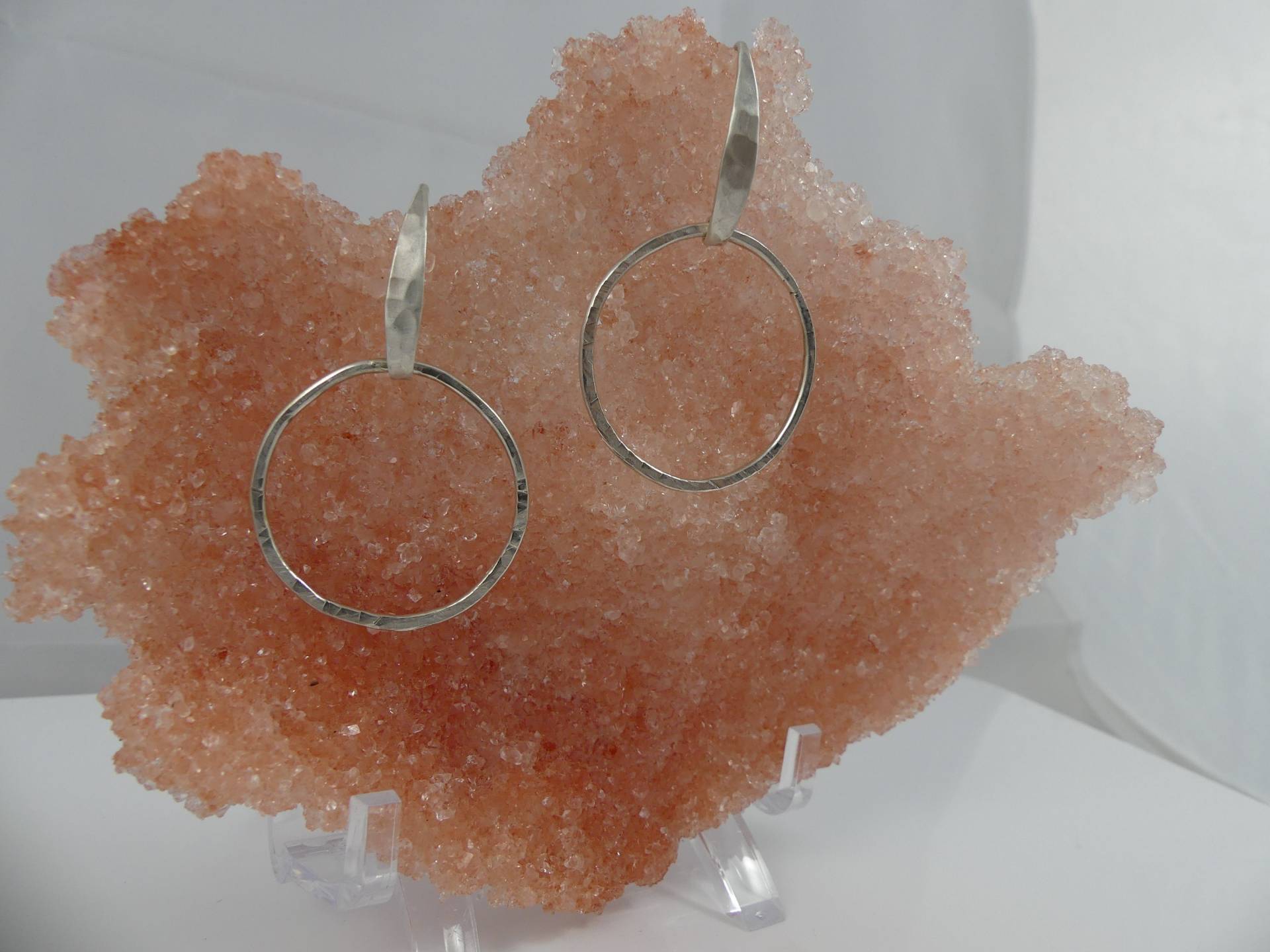 Von Hand Gehämmert Sterling Silber Creolen Von Hand Gehämmert Sterling Silber Creolen von PattiegirlDesigns