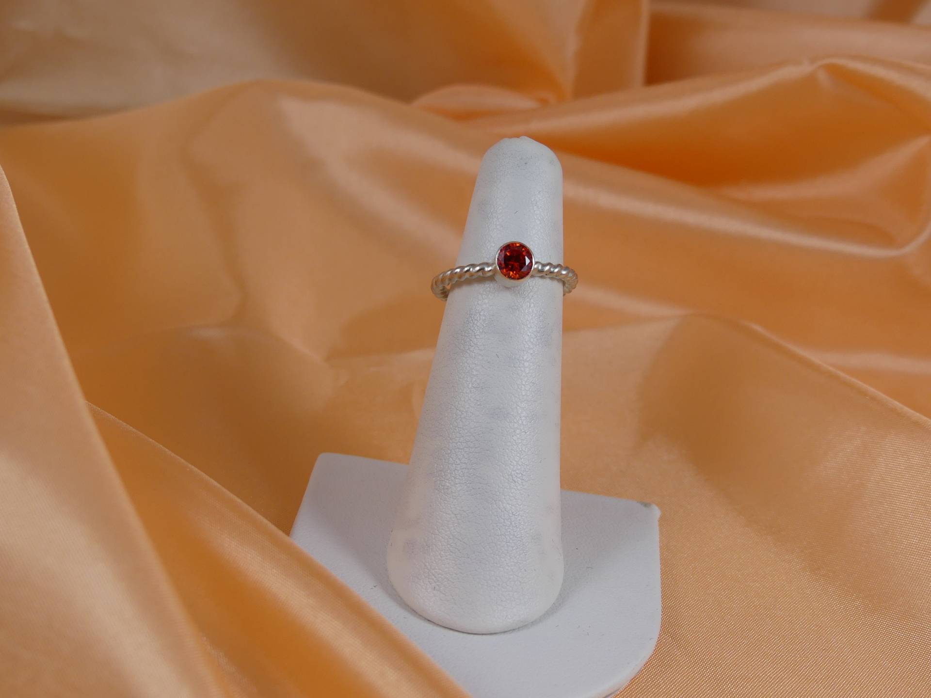 sterling Silberstetter Ring, Mit Facettierstein sterling Silberstetter Ring, Mit Facettierstein von PattiegirlDesigns