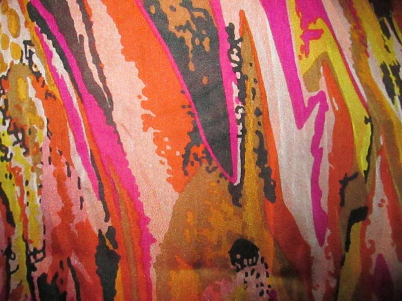 Vintage Silk Scarf 1970 Es Brilliant Abstract Design von PattisVintageGalore