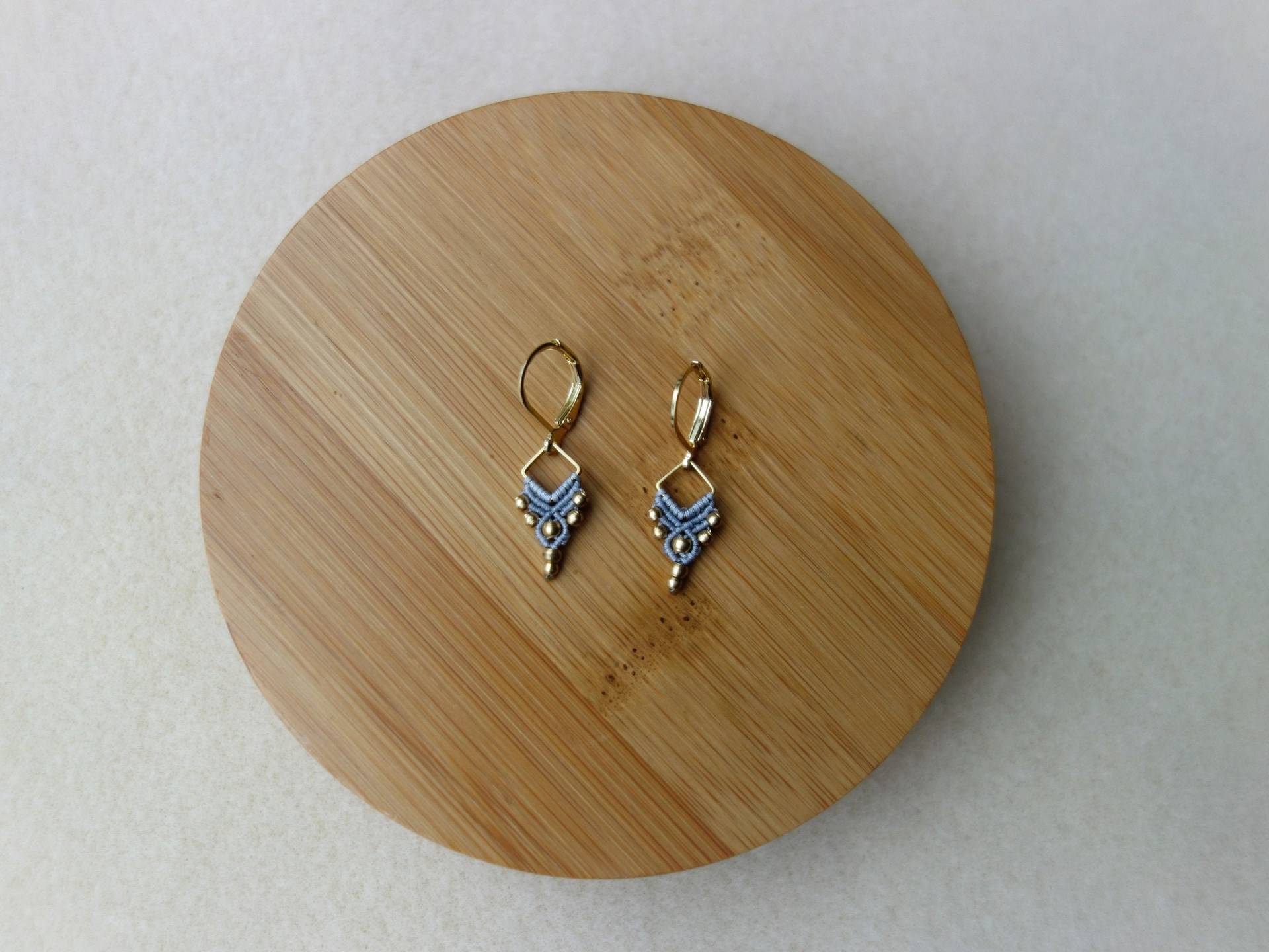 Filigrane Ohrringe "Diamant " in Mikromakramee Mit Messingelementen, Messing-Ohrringe, Zarte Handgefertigt, Makramee-Ohrringe von PattyStyleSchmuck