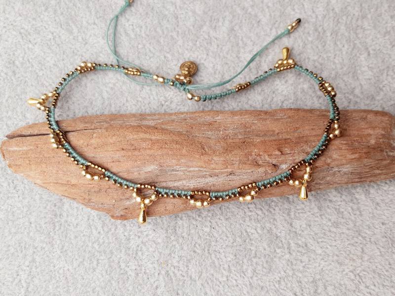 Filigranes Fußkettchen "Diamant ", Makramee-Fußbändchen Mit Messingelement in Mikromakramee von PattyStyleSchmuck